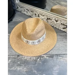CHAPEAU SERENA