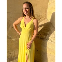 ROBE LAURY